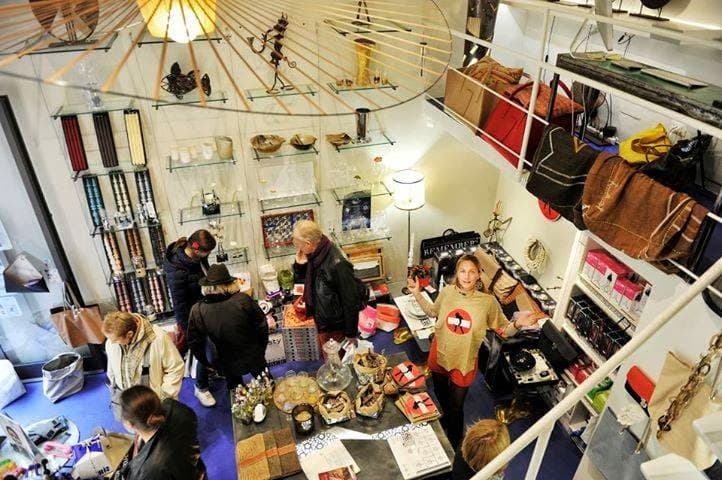 Business listing image