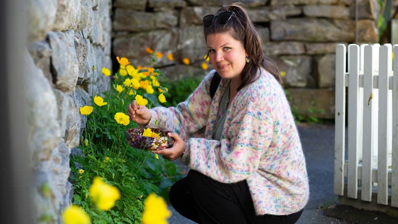 Business listing image