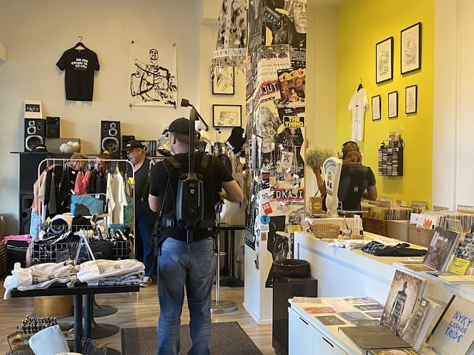 Business listing image